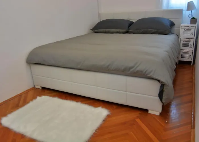 Lili Апартаменты