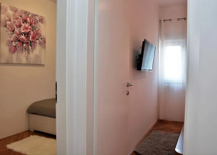 Lili 아파트 칼리